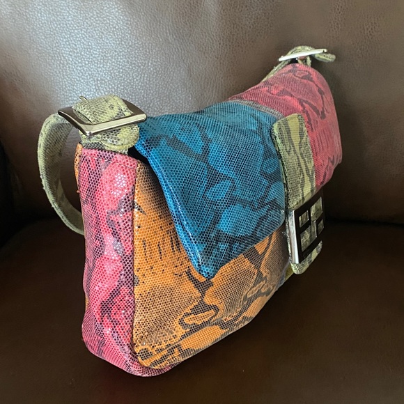 Cache Y2K Multicolor Snakeskin Pattern Bag. - Picture 3 of 7